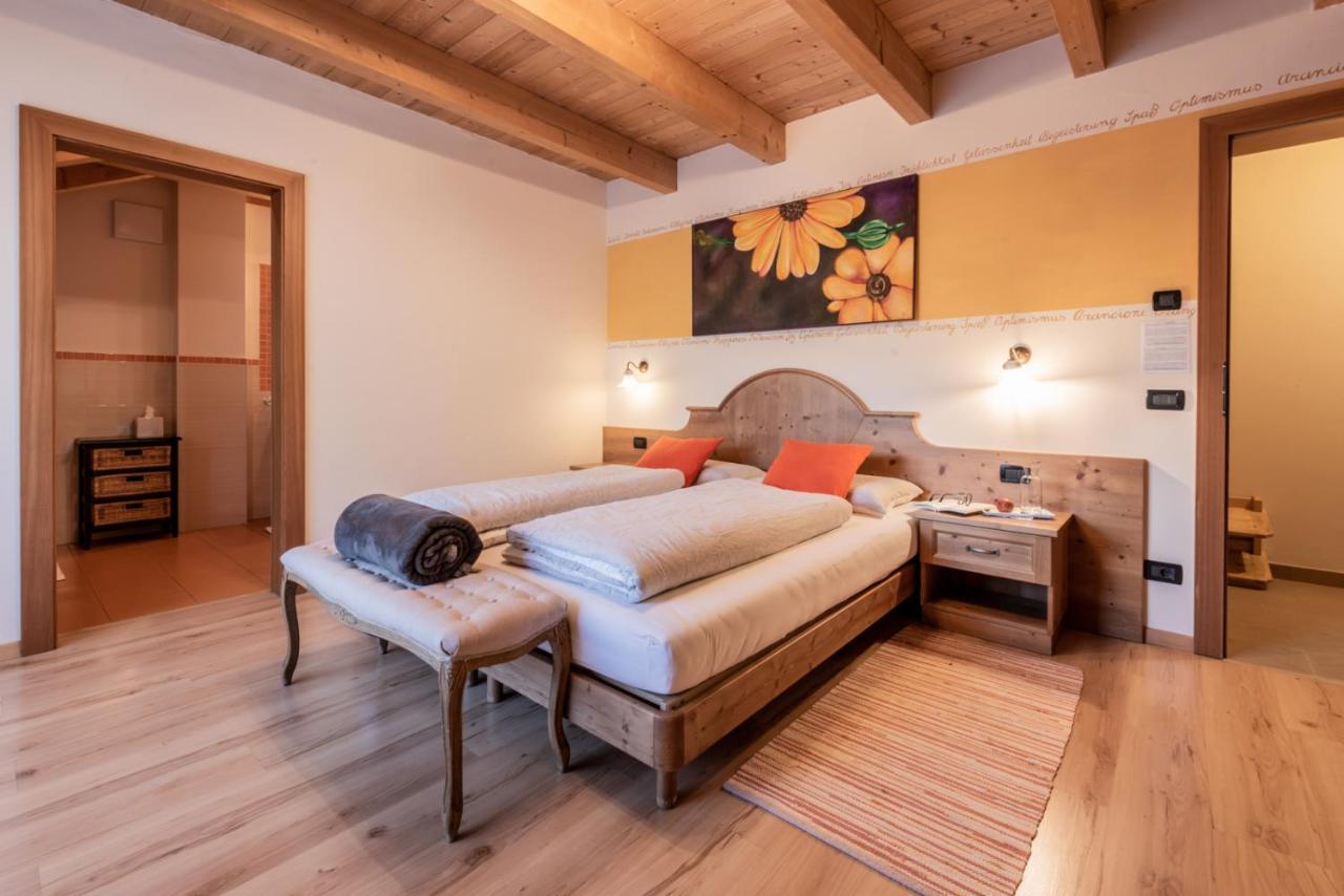 Bed and Breakfast Les Gomines Bb***** St. Vigil Exterior foto